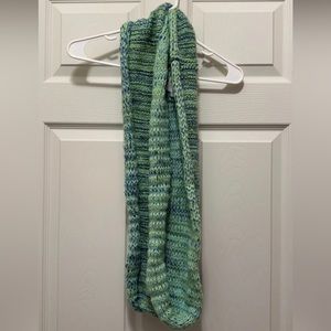 Hollister infinity scarf